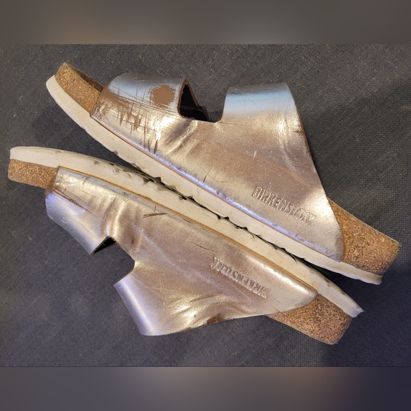 SOLD — SOLD — SOLD—-RoseGold/MetallicCopper BIRKENSTOCK Arizona Soft Footbed,38R - Picture 5 of 12